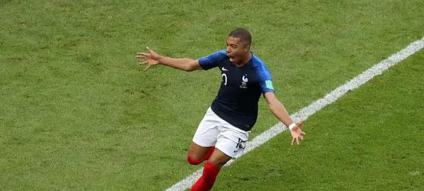 乐竞体育-姆巴佩迎来七赛季高光表现，篮网球迷沸腾！的简单介绍