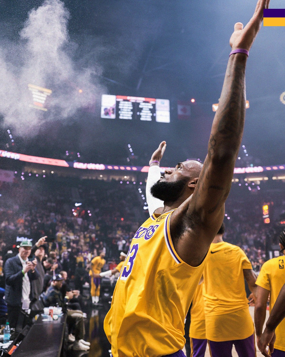 詹姆斯迎来十五赛季高光表现,雄鹿球迷沸腾!的简单介绍 詹姆斯迎来十五赛季高光表现,雄鹿球迷沸腾!的简单介绍